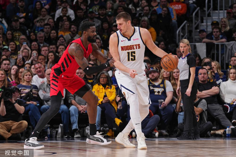 俱乐部依然 俱乐部依然