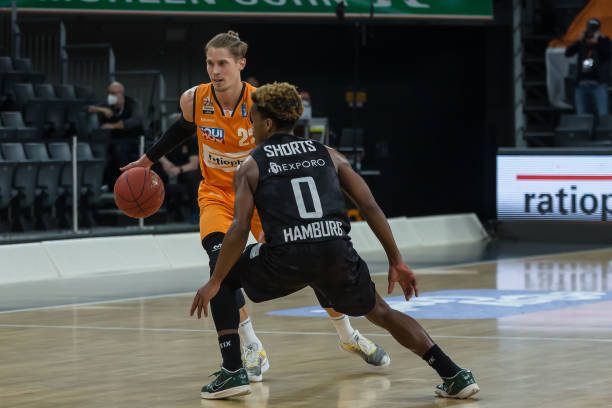 月来说是一 月来说是一